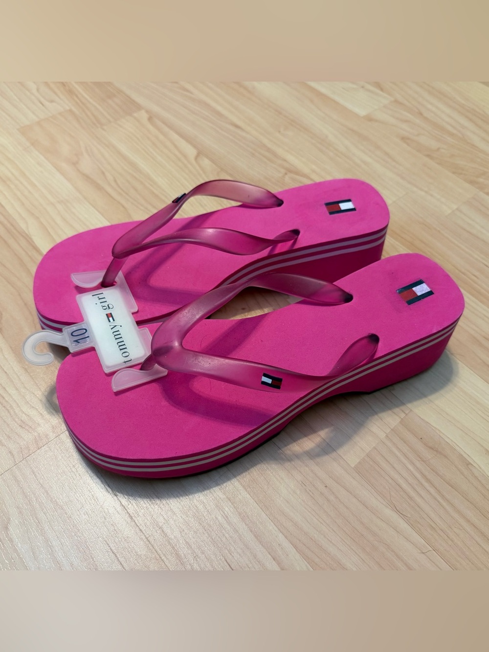 Tommy Girl Hilfiger Hot Pink Platform Flip Flop Sandals Shoes Women’s 10 NEW NWT